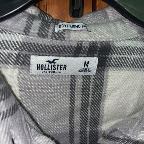 Hollister boyfriend fit flannel! - Picture 3 of 3